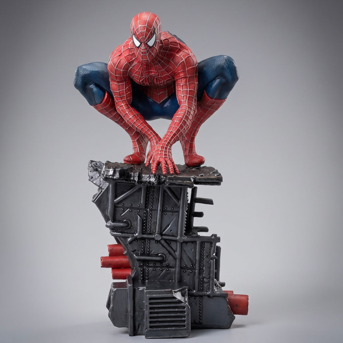 Spider-Man Crouching Suit PVC Statue – Rooftop Crouch Pose Collectible | Spider-Man Series #3